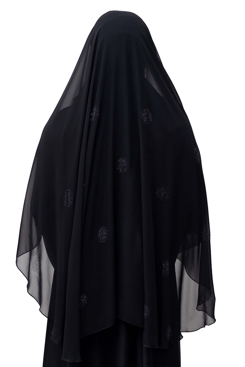 Rahma Ghashwa in Black | Al Shams Abayas_2